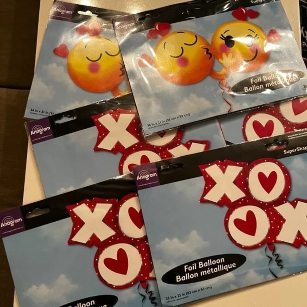 Balloons - Large Mylar Balloons (Set of 6)‎ (XXOOs and Emojis) (new)